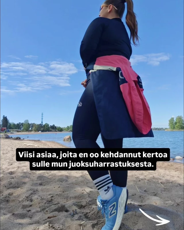 MAINOS / @rebekkajaakkola
No niin, enpä uskonut, että tästä kuvasarjasta tulee näin henkilökohtainen. 🥹💔

Kävelystä juoksuun -kurssi on herättänyt paljon ajatuksia, mutta tuota viidettä en ole koskaan sanonut ääneen edes ystävilleni.

🏃‍♀️‍➡️➡️ Rebekan upea kahdeksan viikon Kävelystä juoksuun -valmennus on koodilla IINA25 seuraavien 72 tunnin ajan eli keskiviikkoiltaan asti 25 % alessa, jolloin sille jää hintaa vain himpun alle 45€.

Kurssin materiaalit ovat käytössäsi kahdeksan kuukautta eli kurssilla voi edetä omaan tahtiin. Tehdäänkö tästä yhdessä #juoksukesä2025? 🫶🏼

#juoksukurssi #rebekkajaakkola #kävelystäjuoksuun #vahvaelämä #juokseminen #kehorauha