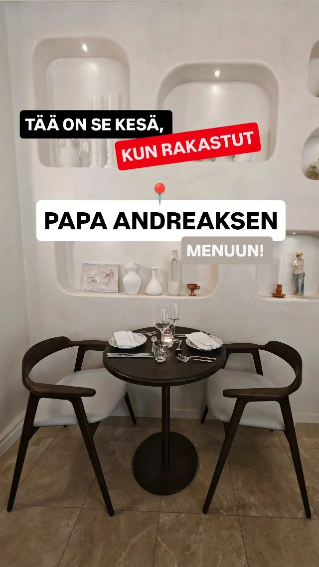 Jasas! 🍸🇬🇷 Nyt muistiinpanovälineet esiin. Kesän 2025 herkullisin ravintola on 1.7. Espalla ovensa avaava Papa Andreas! 🫶🏼

Poikaystäväni kummivanhemmat kutsuivat mieheni perheelle ja ystäville tarkoitettuun koekattaukseen ravintolaansa ja pääsin avecina mukaan.

Ravintolan ruokalista on perheyrityksen rakkaudella rakentama, ja tarjolla on sekä drinkkejä ja pientä purtavaa että annoksia, joilla isonkin seurueen nälkä saadaan taltutettua. Raaka-aineet ovat ensiluokkaisia! Vaikka kreikkalaisen ruoan ytimessä ovat herkkujuustot, myös vegaanisia vaihtoehtoja löytyy listalta hyvin. Plussaa annan vielä alkoholittomista viineistä ja upeasta drinkkilistasta. Kun on kerran hörpännyt Afroditen kylpyvettä, jää sen basilikaisia kuohuja kaipaamaan kielelleen. 🌱🌊

🇬🇷📍Papa Andreas (@papaespa), Pohjoisesplanadi 37, Helsinki

#papaandreas #papaespa #kreikkalainenravintola #kreikkalainenruoka #ravintolavinkki #drinkkibaari #häät2026 #naimisiin2026 #visithelsinki #ourhelsinki #myhelsinki #helsinki